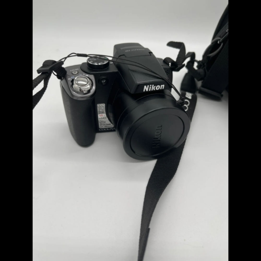Nikon P80 Camera
